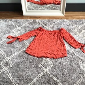 Kaileigh off the shoulder shirt